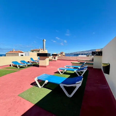 Sea&pool Apartment *